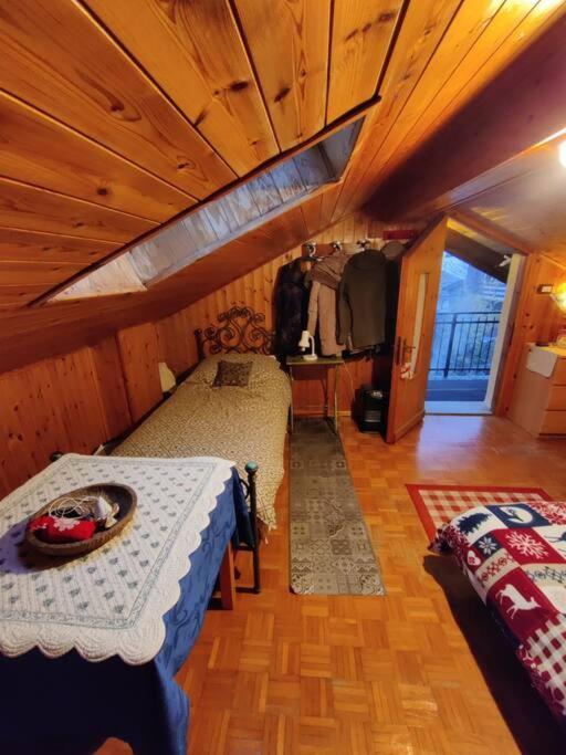 The Golden Eagle - Chalet A Champdepraz Aosta Exterior foto